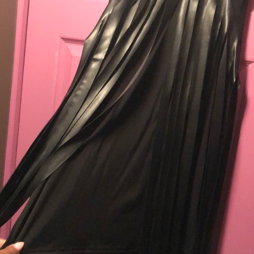 Black Top - Picture 3 of 5